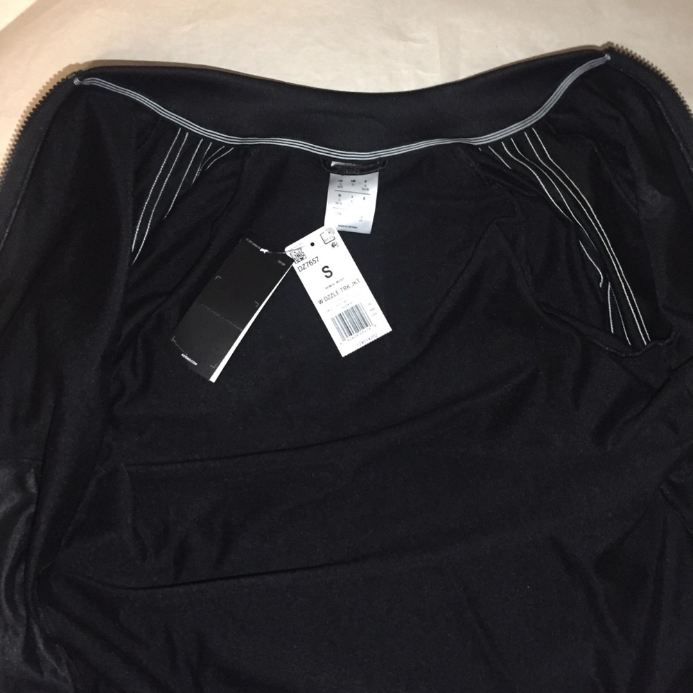 Adidas track jacket - Picture 4 of 9